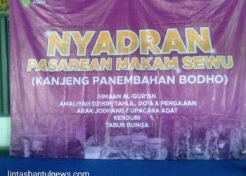 Nyadran di Makam Sewu Wijirejo Pandak Bantul DIY: Tradisi Ruwahan yang Mengakar dalam Kearifan Lokal